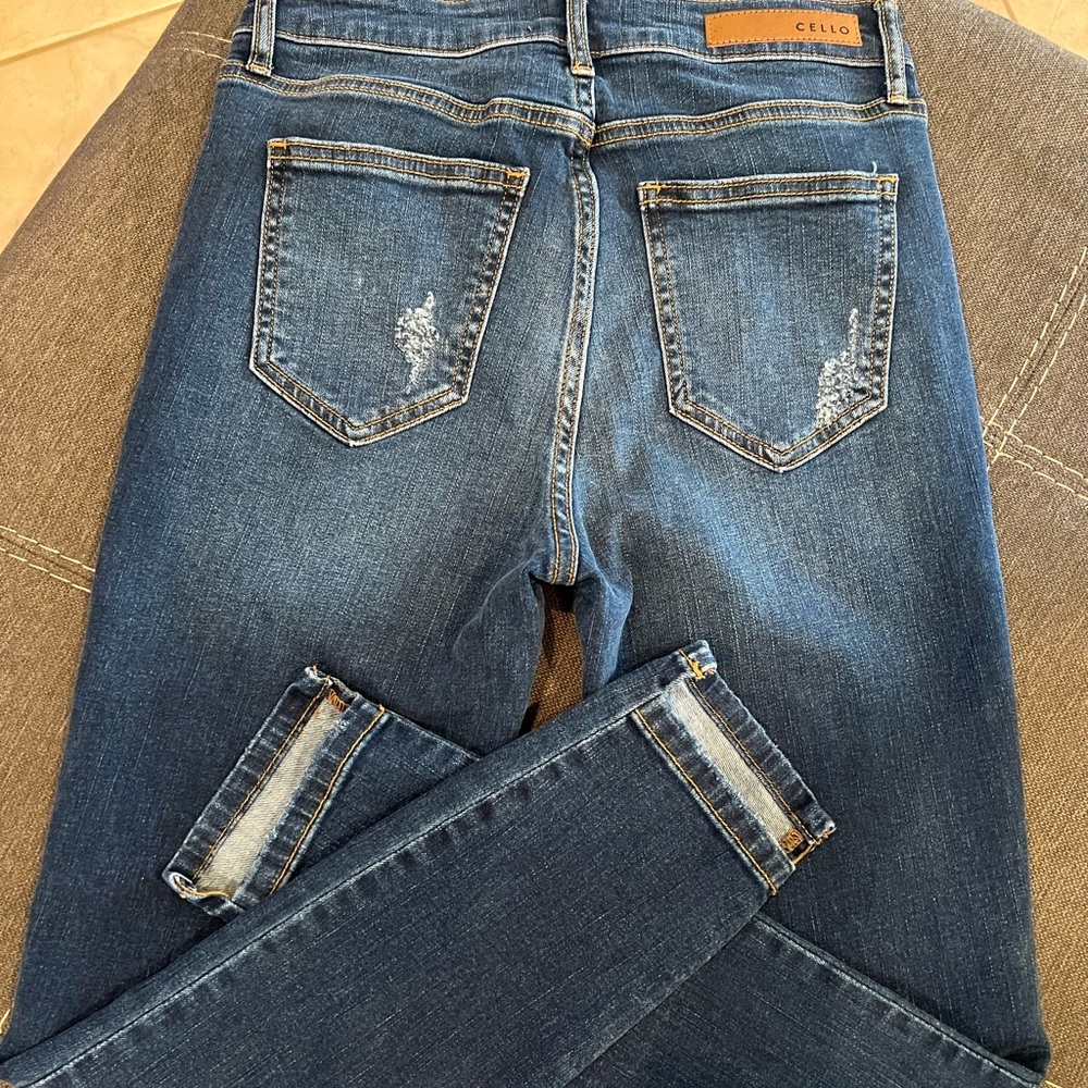 Cello jeans 👖 size 3. ❤️